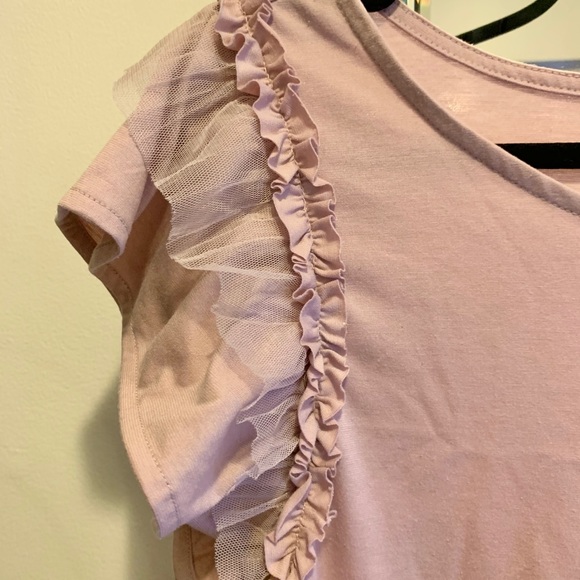 3/$30 Banana Republic light lilac top - Picture 2 of 4